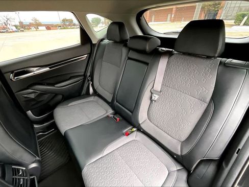 Certified 2024 Kia Seltos S image 28