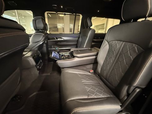 Used 2024 Jeep Grand Wagoneer Series III w/ Quick Order Packagew 28T image 23