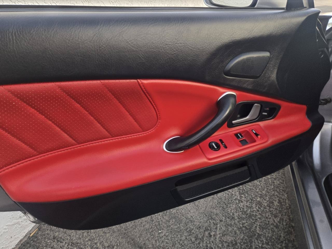 Used 2004 Honda S2000 image 59