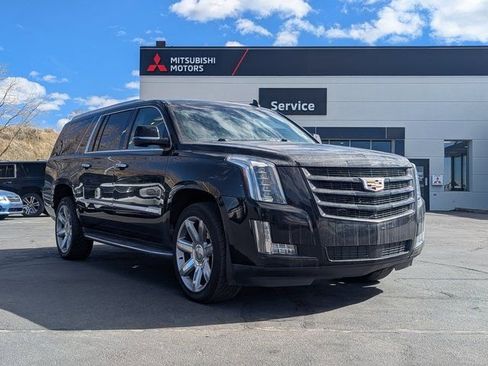 Used 2018 Cadillac Escalade ESV Premium Luxury image 1