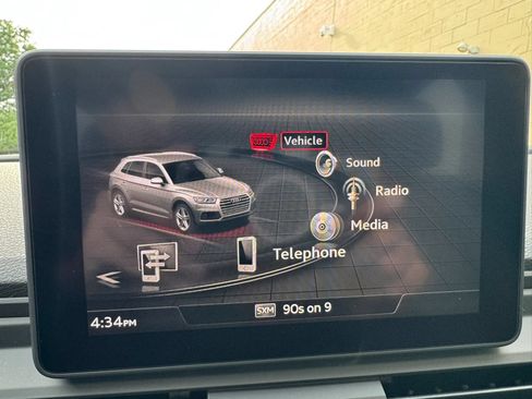 Used 2018 Audi Q5 2.0T Premium Plus AWD/4WD image 19