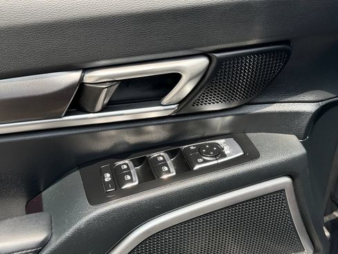 Certified 2024 Kia Telluride S w/ S Sunroof Package FWD image 15