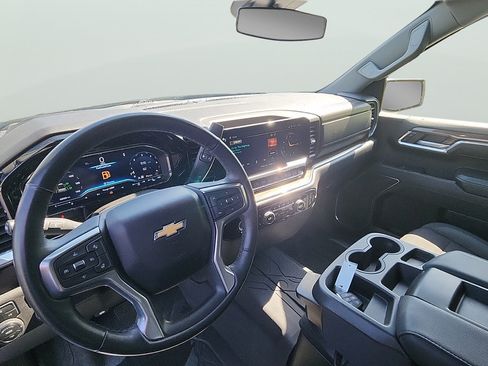 Used 2023 Chevrolet Silverado 1500 LT w/ Work Truck Package AWD/4WD image 20