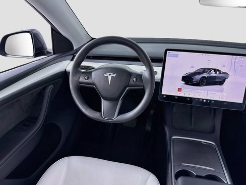 Used 2023 Tesla Model Y Long Range AWD/4WD image 13