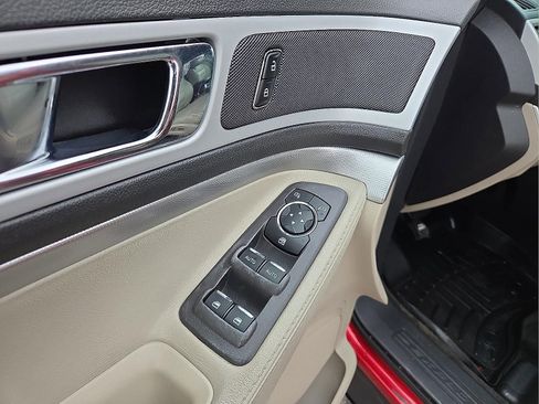 Used 2011 Ford Explorer XLT w/ 202A Rapid Spec Order Code image 16