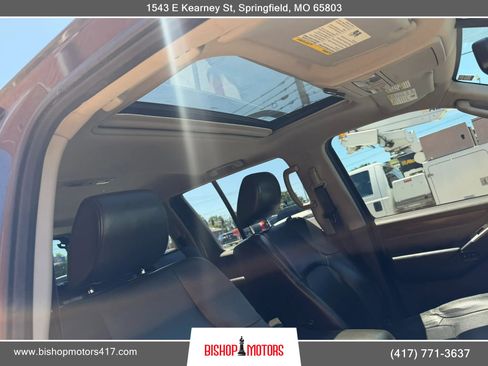 Used 2011 Nissan Pathfinder LE w/ Navigation Pkg AWD/4WD image 17