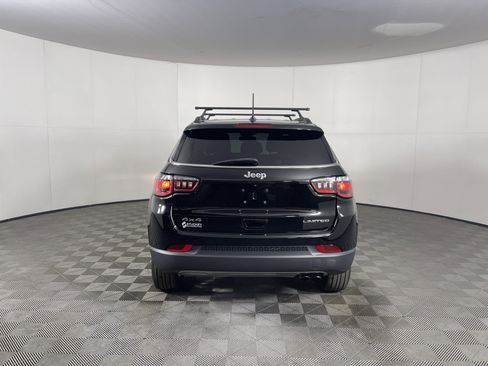 Used 2022 Jeep Compass Limited image 4