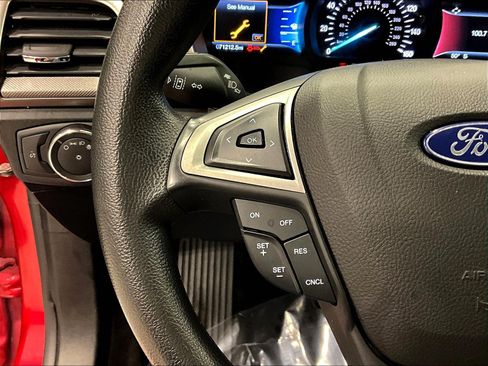 Used 2020 Ford Fusion SE FWD image 10