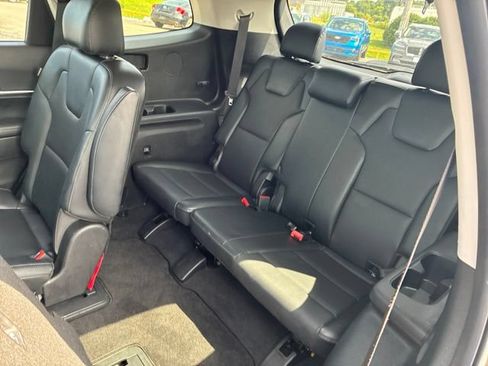 Used 2025 Kia Telluride S AWD/4WD image 68