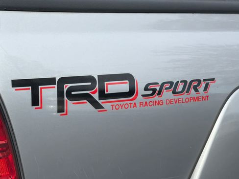 Used 2015 Toyota Tacoma 4x4 Double Cab w/ TRD Sport Package image 12