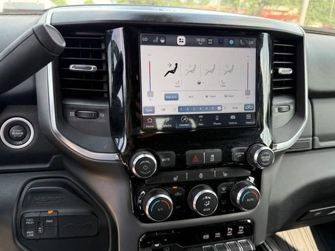 Used 2024 RAM 3500 Big Horn w/ Night Edition AWD/4WD image 21
