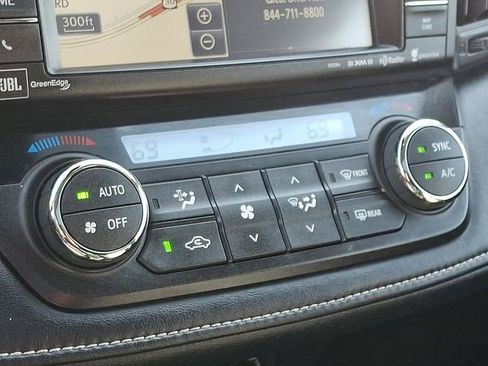 Used 2016 Toyota RAV4 Limited AWD/4WD image 18