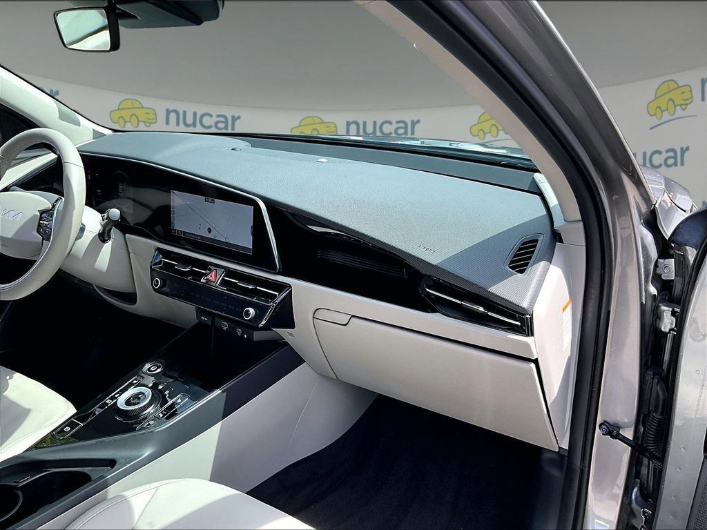 Used 2023 Kia Niro Wind w/ Wind Preserve Package FWD image 13