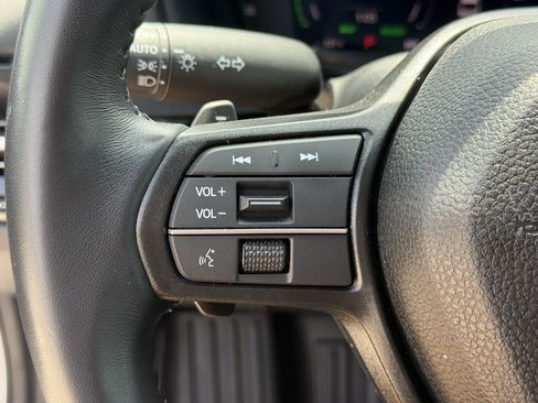 Used 2025 Honda Accord Sport image 16