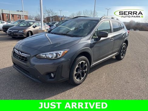Used 2023 Subaru Crosstrek 2.0i Premium image 1