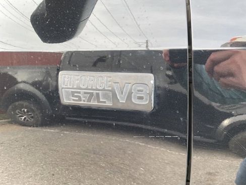 Used 2016 Toyota Tundra SR5 image 6