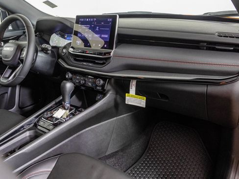 New 2026 Jeep Compass Trailhawk image 43