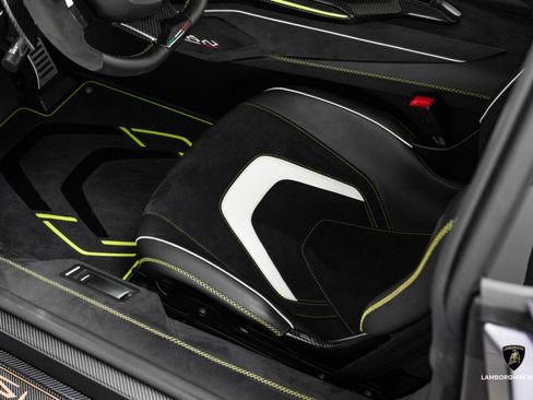 Used 2020 Lamborghini Sian Coupe image 61