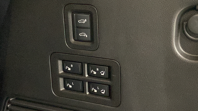 Used 2025 Nissan Armada Platinum Reserve AWD/4WD image 43