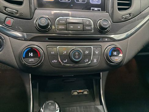 Used 2019 Chevrolet Impala Premier FWD image 20