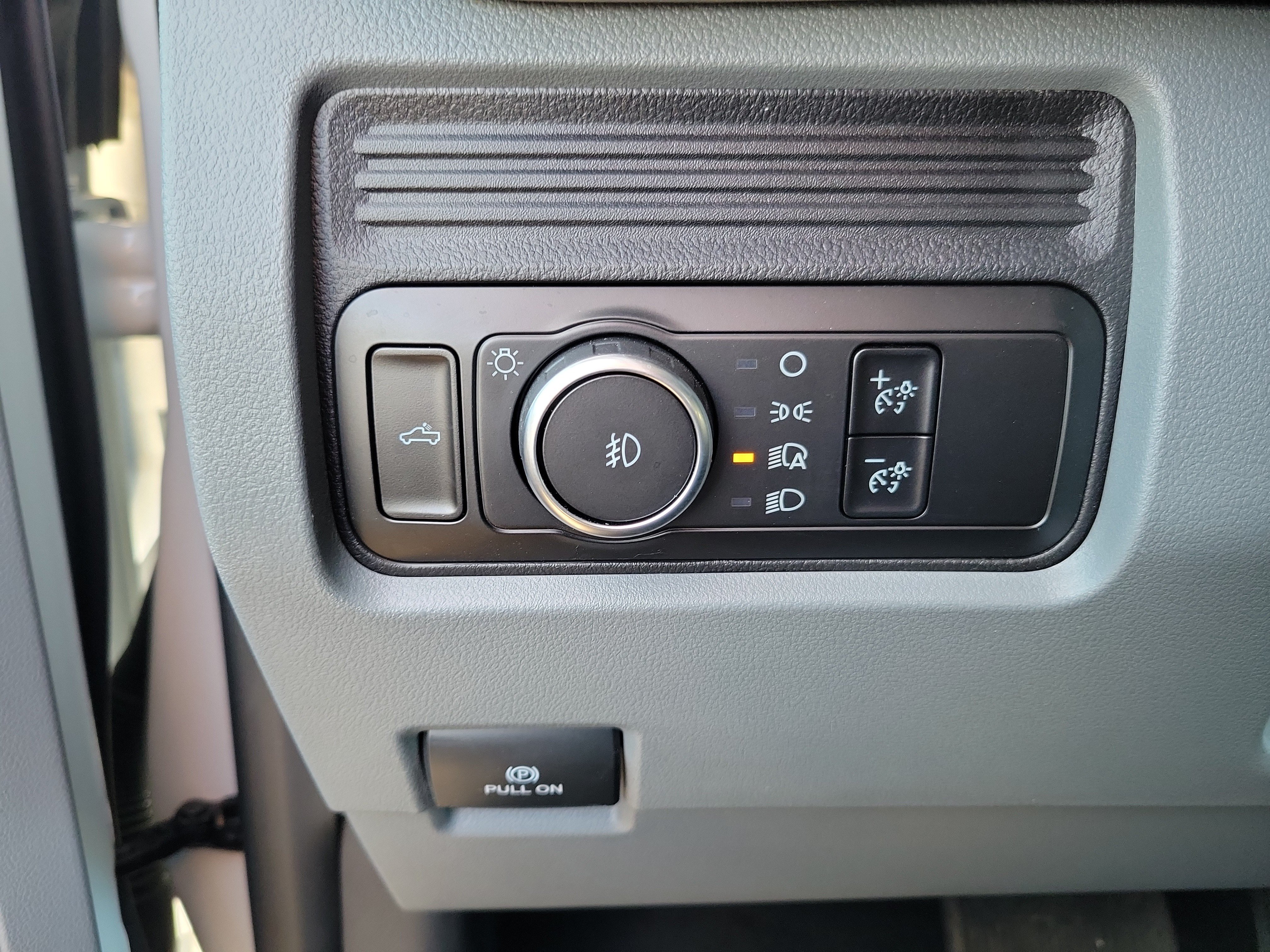 Certified 2025 Ford F350 XL w/ STX Appearance Package AWD/4WD image 16