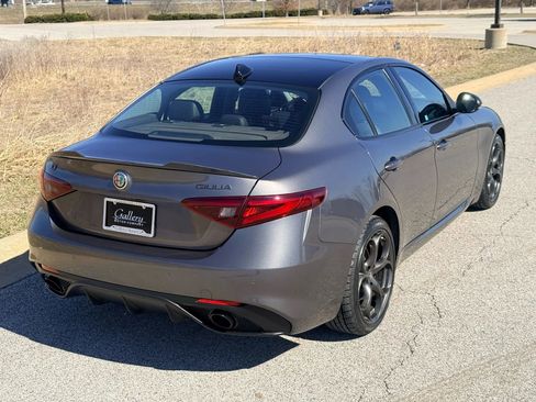 Used 2019 Alfa Romeo Giulia AWD w/ Quick Order Package 22J Sport image 32