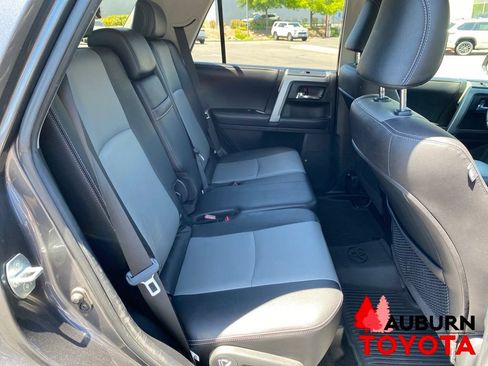 Used 2018 Toyota 4Runner SR5 Premium AWD/4WD image 21
