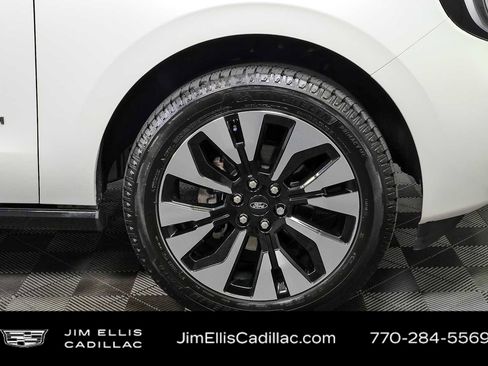 Used 2026 Ford Expedition Max Platinum w/ Driver's Package AWD/4WD image 42