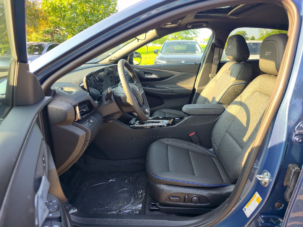 New 2026 Buick Envista Sport Touring w/ Convenience I Package FWD image 22