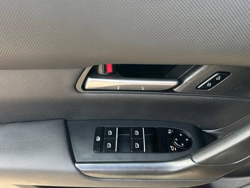 Used 2025 MAZDA CX-50 AWD 2.5 S w/ Preferred Package image 11