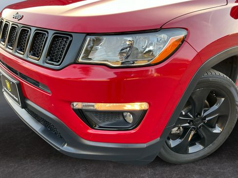 Used 2019 Jeep Compass Altitude image 9