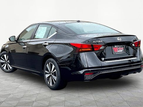 Used 2022 Nissan Altima 2.5 SV FWD image 4