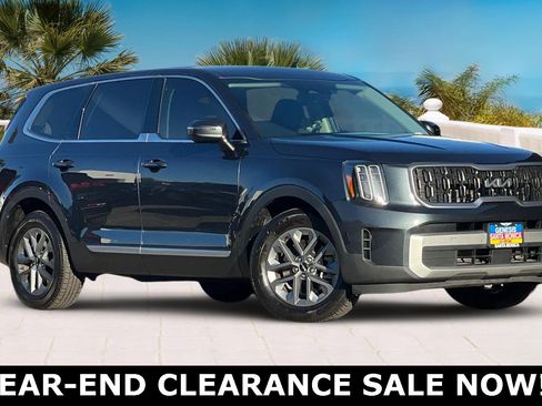 Used 2023 Kia Telluride LX image 1