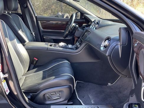 Used 2015 Jaguar XJ L Portfolio image 8