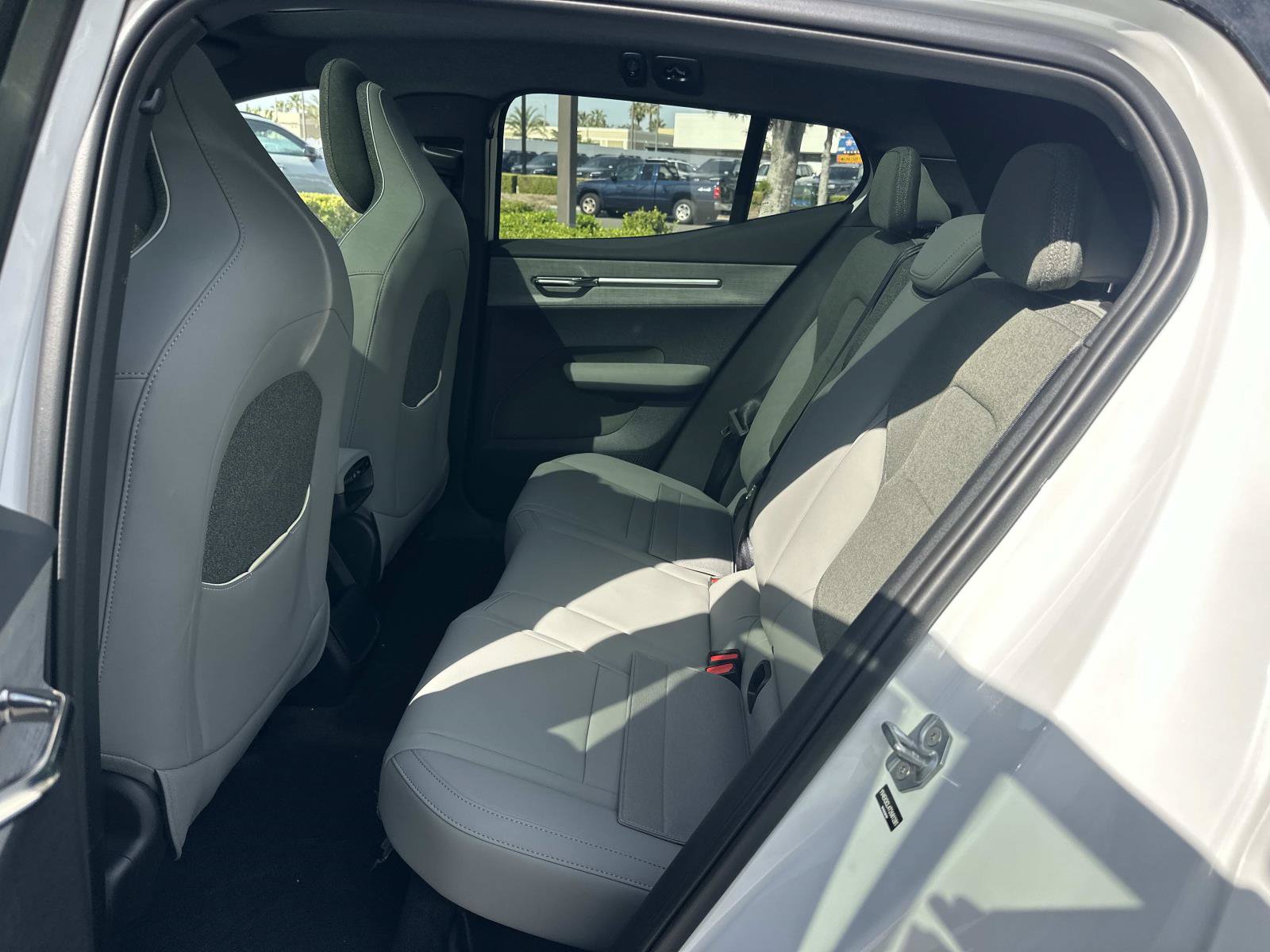 New 2026 Volvo EX30 Cross Country Ultra w/ Protection Package Premier AWD/4WD image 17