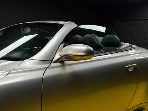 Used 2005 Lexus SC 430 Convertible image 9