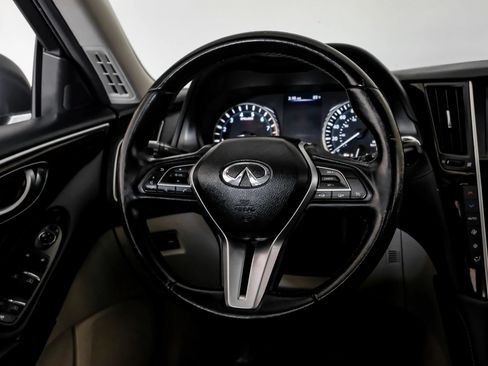 Used 2018 INFINITI Q50 Luxe w/ Cargo Package (L95) RWD image 13
