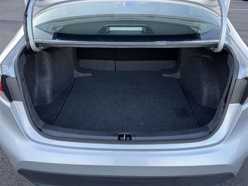 Used 2025 Toyota Corolla LE image 15