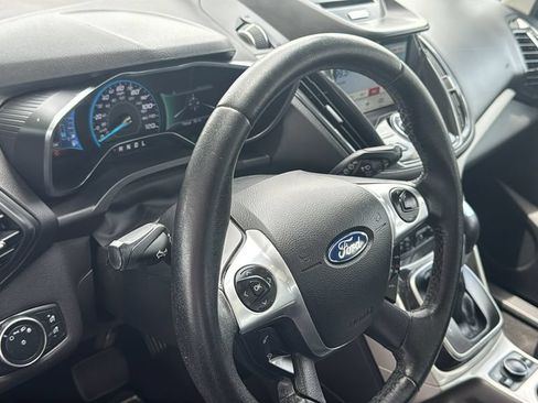 Used 2016 Ford C-MAX Energi SEL w/ Equipment Group 302A FWD image 22