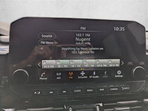 Used 2025 Nissan Pathfinder SL w/ SL Premium Package AWD/4WD image 18