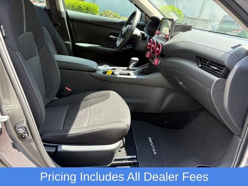 Used 2025 Nissan Sentra SV FWD image 19