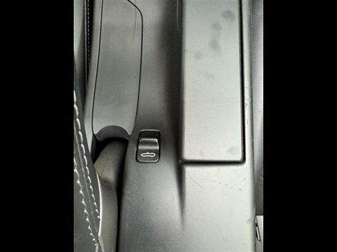 Used 2005 Porsche Boxster RWD image 39