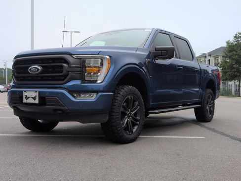 Certified 2022 Ford F150 XLT w/ Equipment Group 302A High AWD/4WD image 8