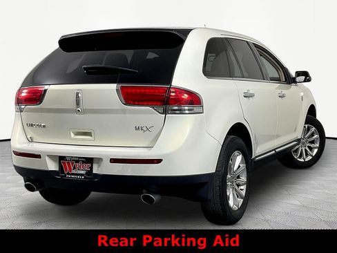 Used 2013 Lincoln MKX FWD image 6