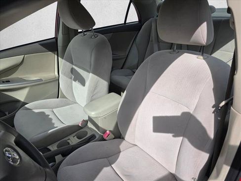 Used 2010 Toyota Corolla LE FWD image 19