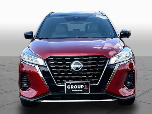 Certified 2024 Nissan Kicks SR w/ SR Premium Package FWD image 4