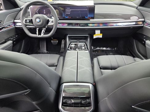 New 2026 BMW 740i xDrive image 13