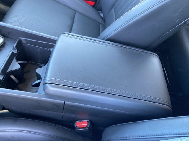 Used 2025 Hyundai Santa Fe SEL FWD image 41