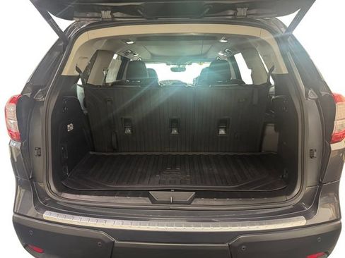 Used 2019 Subaru Ascent Limited w/ Popular Package #3 AWD/4WD image 13