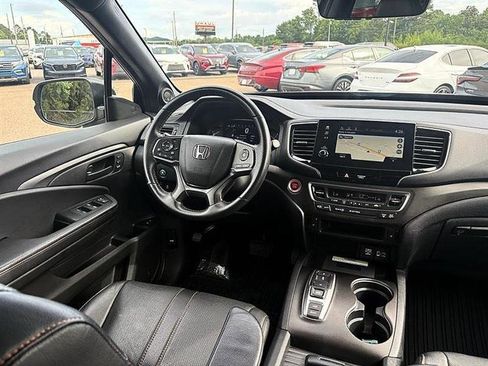 Used 2023 Honda Passport TrailSport image 34
